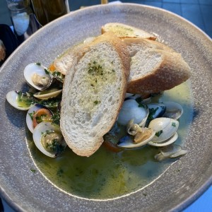 Vongole a la Pescatora