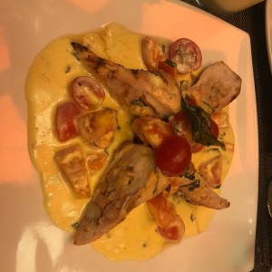 pollo relleno de camarones