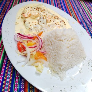 Pescado en salsa bechamel