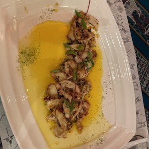 pulpo al Ajillo