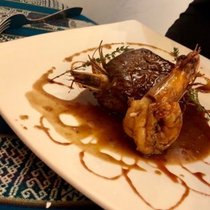 carne rellena de langostino