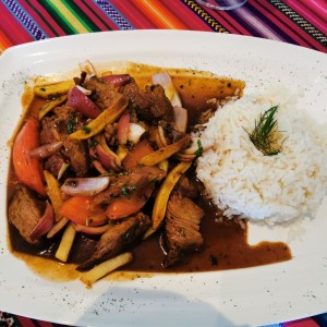 Lomo Saltado