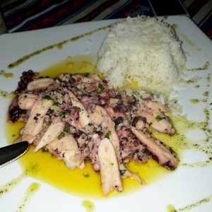 Pulpo al ajillo