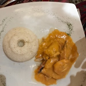 corvuna rellena de langostino