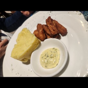 Menú Infantil - Deditos de Corvina