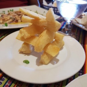 Porcion de yuca frita