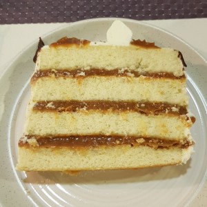 Pastel de vainilla dulce de leche