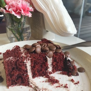 Red Velvet Cake con relleno de Oreo