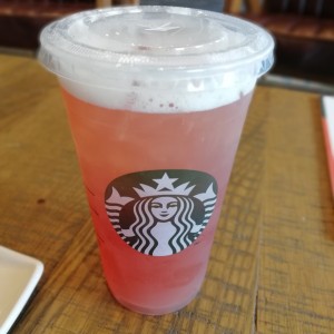 strawberry green tea