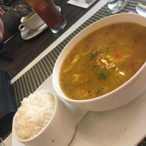 Sopa de pollo