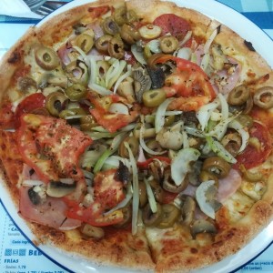 Pizza Ateniense