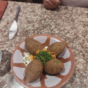 Entradas Libanesas - Kibbe al Horno