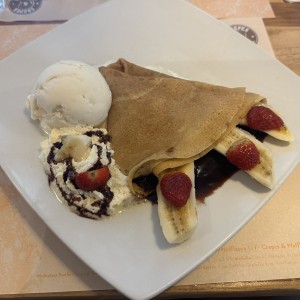 Crepes con Chocolate Fondue