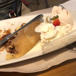 crepe de fresa y nutella con helado