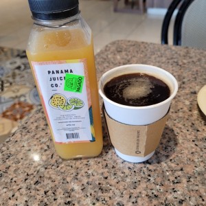 cafe negro y jugo