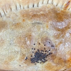 Empanada Carne con Berenjena