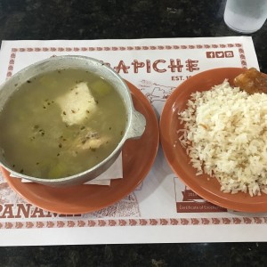 sancocho de gallina con arroz blanco y platano en tentacion 