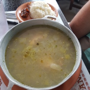 Sancocho con arroz blanco