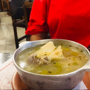 sancocho de gallina de patio 