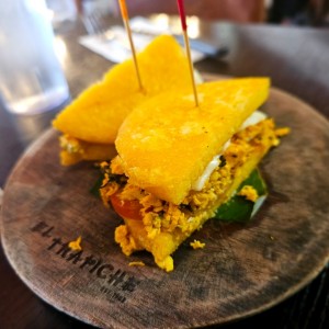 Frituras - Empanada De Pollo