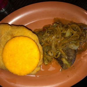 Desayuno - Bistec Encebollado