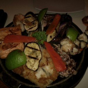 Parrillada de mariscos.