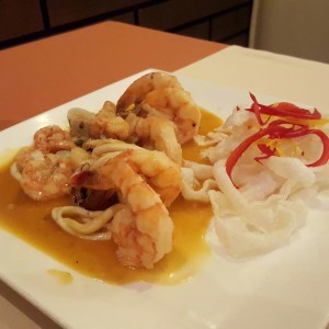 Langostinos en salsa marinada