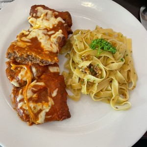 Filete de Res a la Parmesano con Fettucini al Olio