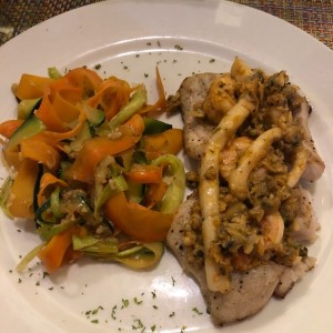 corvina con mariscos