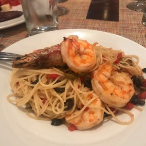 espaguetis al olio con langostino 