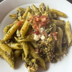 Pasta pesto con tocino