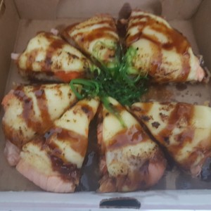 Sushi pizza