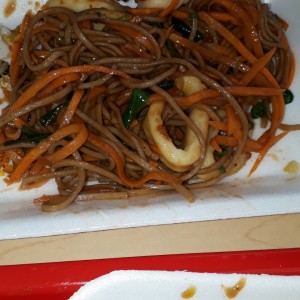 Yakisoba de mariscos