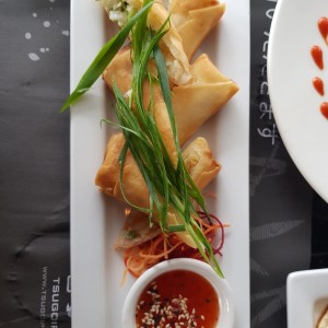 Entradas Calientes - Spring rolls