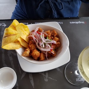 Ceviche frito de corvina