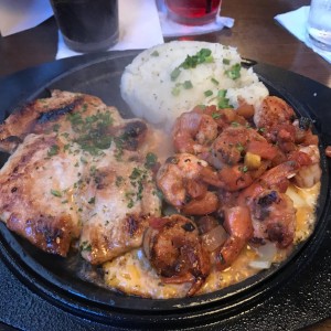 Sizzling Chicken and Shrimp, the best 