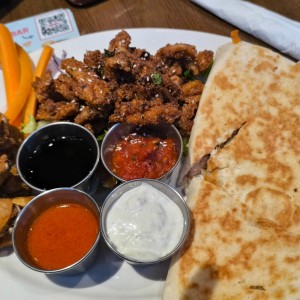 FRIDAYS SIGNATURE WHISKEY-GLAZED SESAME CHICKEN STRIPS