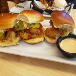 CHICKEN SLIDERS