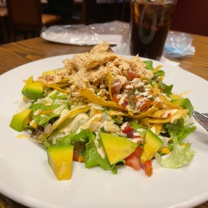 Chipotle Yucatan chicken salad