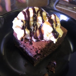 Brownie with ice cream