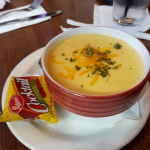 Sopa de brocoli con queso