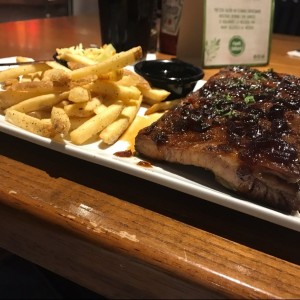 Bbq ribs en salsa Jack Daniels