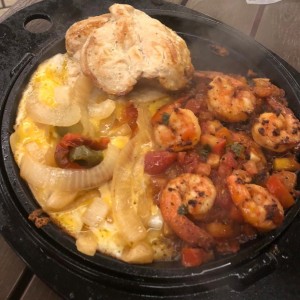 Sizzling Chicken and Shrimp. 