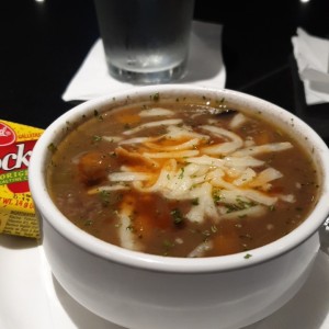 sopa de frijoles