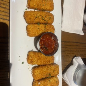 Appetizers - Fried Mozzarella