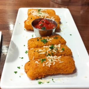 Appetizers - Fried Mozzarella