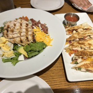 Appetizers - GRILLED CHICKEN QUESADILLAS