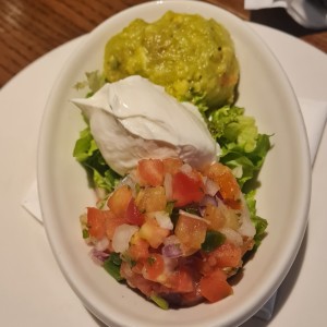 aguacate y pico gallo