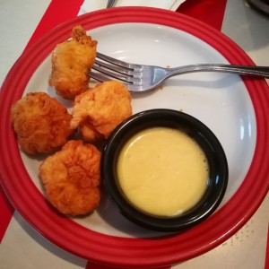 chicken bites (solo vienen 4)