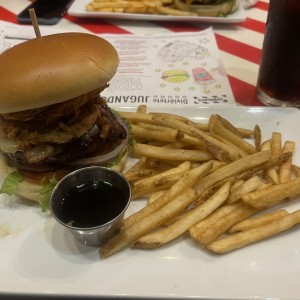 Hamburguesa con Salsa de Whisky 